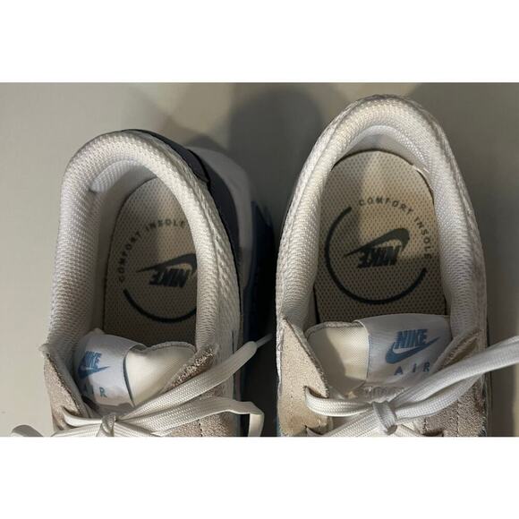 EUC Nike Air Max Excee Sneakers - Picture 11 of 12